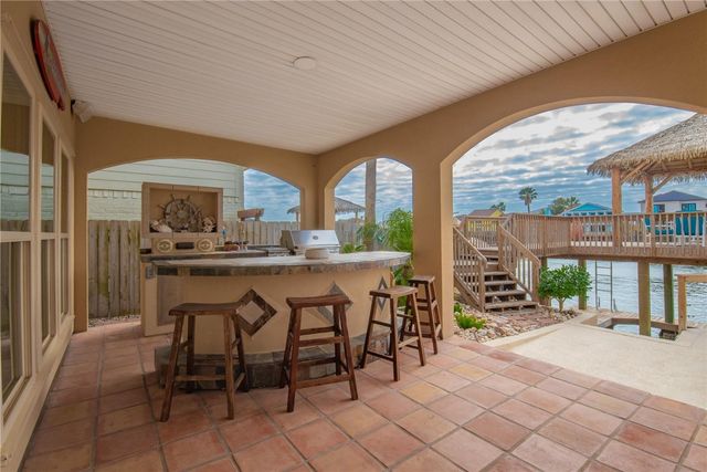 13737 Three Fathoms Bank Dr, Corpus Christi, TX 78418