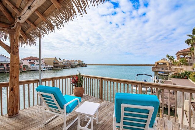 13737 Three Fathoms Bank Dr, Corpus Christi, TX 78418