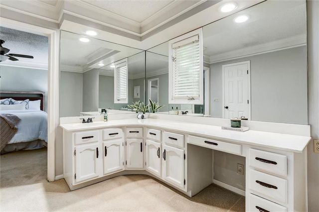 12502 W 81st Terrace, Lenexa, KS 66215