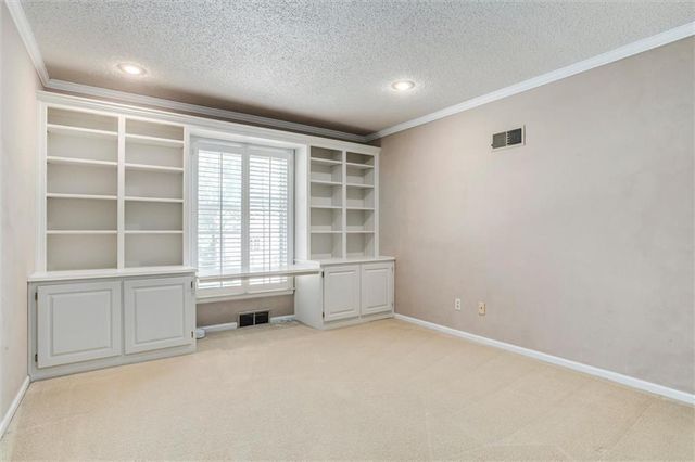 12502 W 81st Terrace, Lenexa, KS 66215