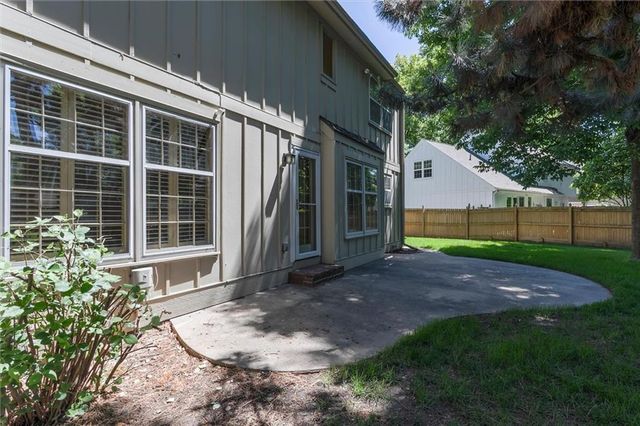 12502 W 81st Terrace, Lenexa, KS 66215