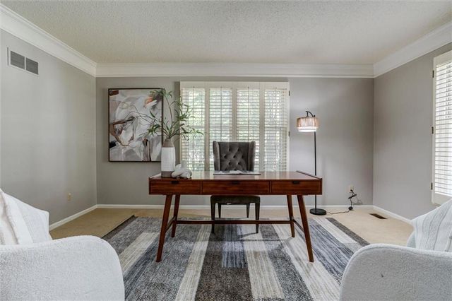 12502 W 81st Terrace, Lenexa, KS 66215