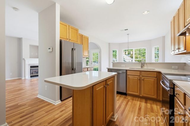 1813 Crabapple Tree Lane, Charlotte, NC 28214