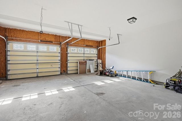 1813 Crabapple Tree Lane, Charlotte, NC 28214