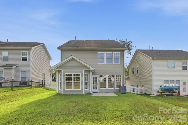 1813 Crabapple Tree Lane, Charlotte, NC 28214