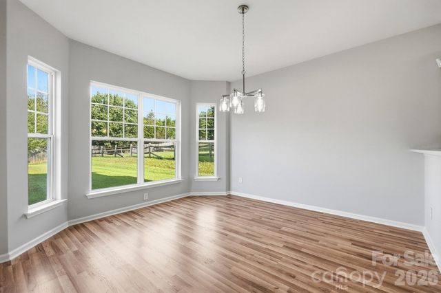 1813 Crabapple Tree Lane, Charlotte, NC 28214