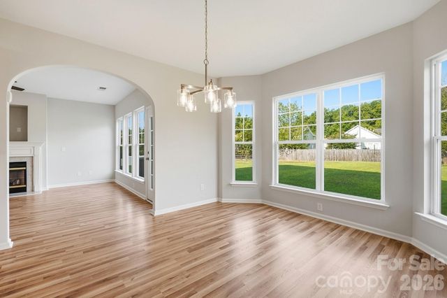 1813 Crabapple Tree Lane, Charlotte, NC 28214