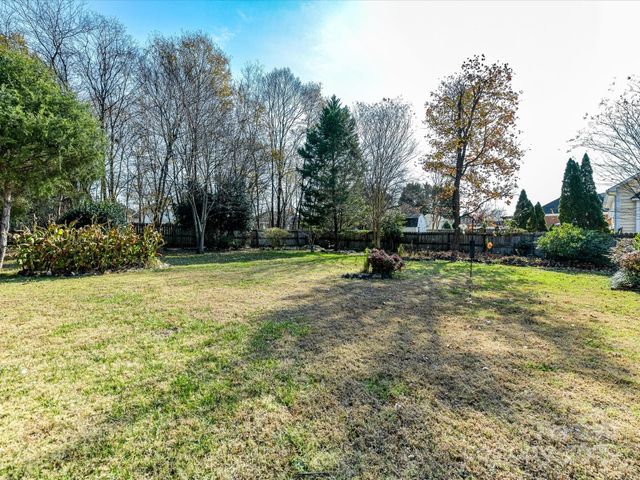 3807 SW Bent Creek Drive SW, Concord, NC 28027