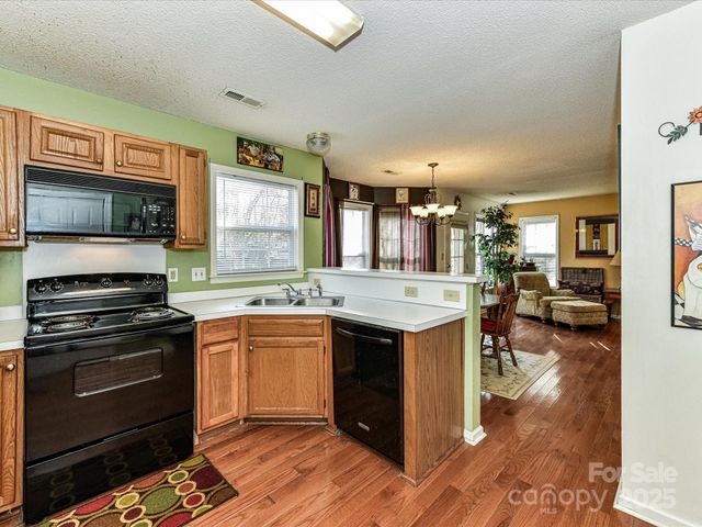 3807 SW Bent Creek Drive SW, Concord, NC 28027