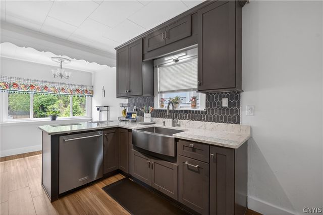 207 Parkway Drive, Syracuse, NY 13207