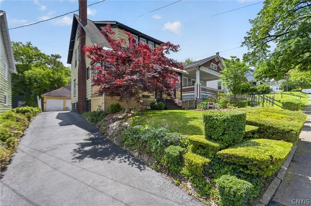 207 Parkway Drive, Syracuse, NY 13207