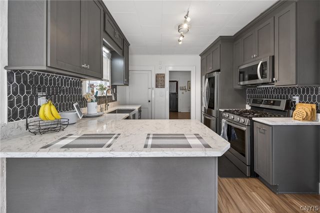 207 Parkway Drive, Syracuse, NY 13207