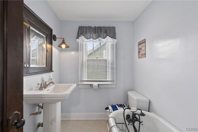 207 Parkway Drive, Syracuse, NY 13207