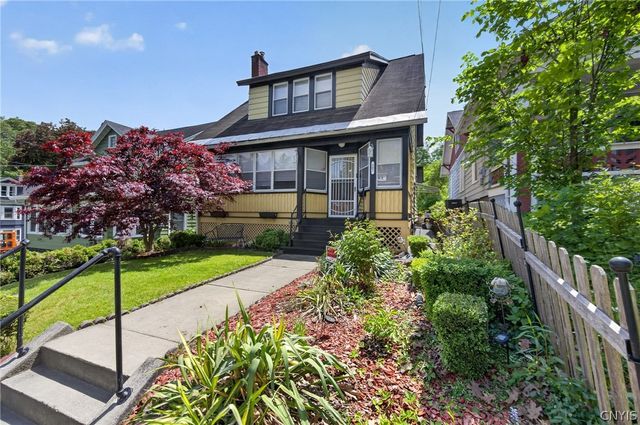 207 Parkway Drive, Syracuse, NY 13207