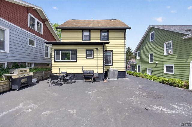 207 Parkway Drive, Syracuse, NY 13207