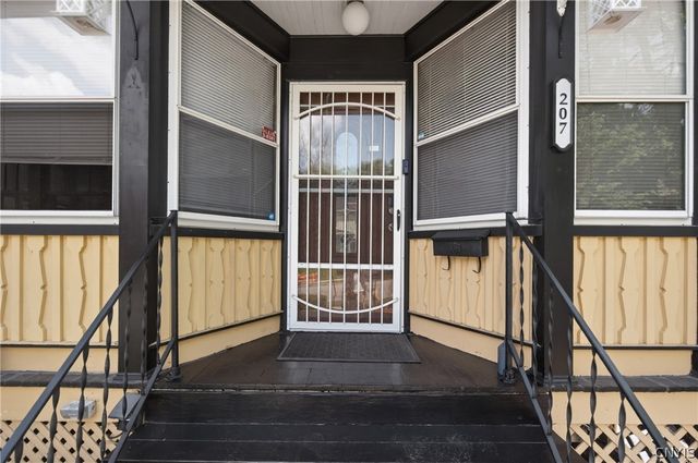 207 Parkway Drive, Syracuse, NY 13207