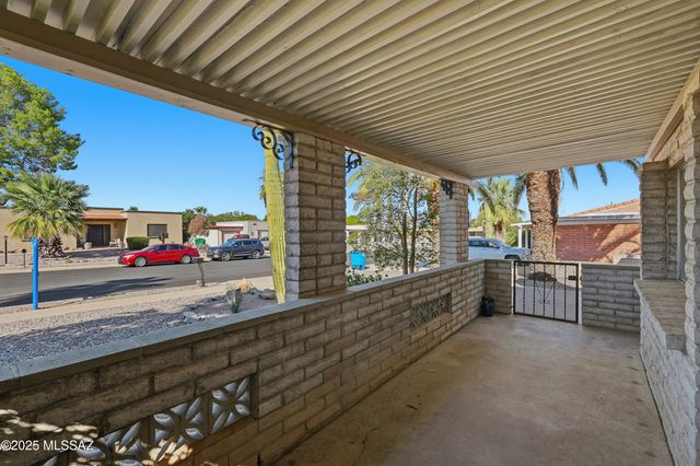 935 S LA HIGUERA, Green Valley, AZ 85614