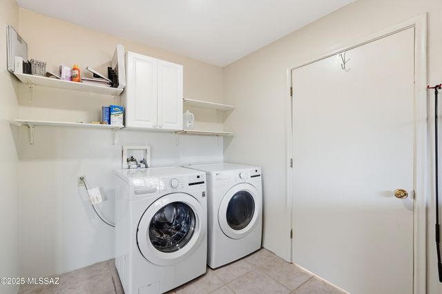 935 S LA HIGUERA, Green Valley, AZ 85614