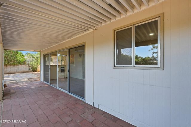 935 S LA HIGUERA, Green Valley, AZ 85614