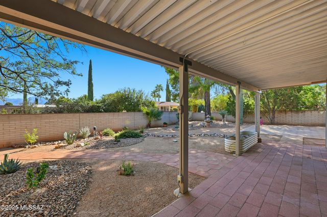 935 S LA HIGUERA, Green Valley, AZ 85614