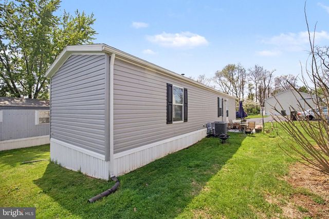 66 OAK KNOLL EST, Elizabethtown, PA 17022