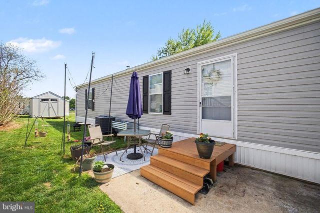 66 OAK KNOLL EST, Elizabethtown, PA 17022