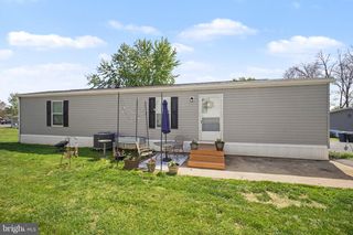 66 OAK KNOLL EST, Elizabethtown, PA 17022
