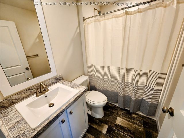 1516 2nd Avenue, Charleston, WV 25387