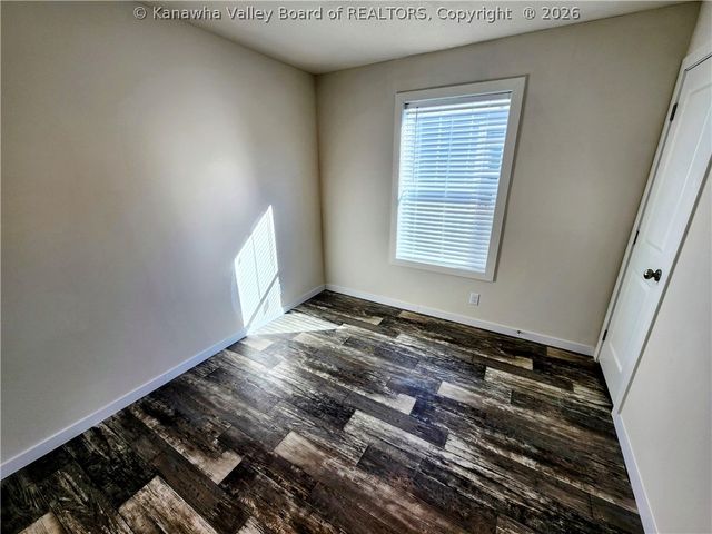 1516 2nd Avenue, Charleston, WV 25387