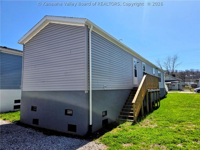 1516 2nd Avenue, Charleston, WV 25387