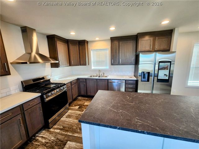 1516 2nd Avenue, Charleston, WV 25387