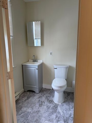 90 Bacon Steet 3, Waltham, MA 02451