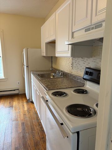 90 Bacon Steet 3, Waltham, MA 02451