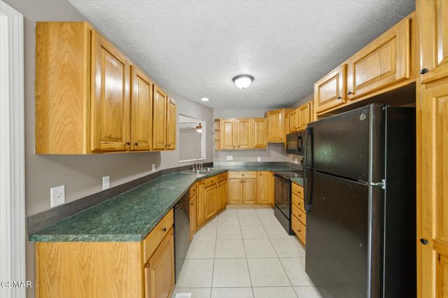1134 Deer Trail Way, Seymour, TN 37865