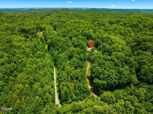 1134 Deer Trail Way, Seymour, TN 37865