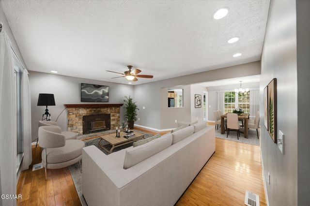 1134 Deer Trail Way, Seymour, TN 37865