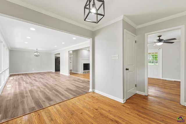 124 Carterwoods Drive, Warner Robins, GA 31088