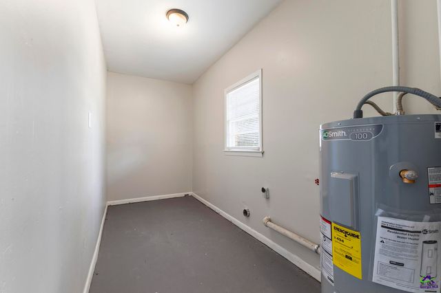 124 Carterwoods Drive, Warner Robins, GA 31088