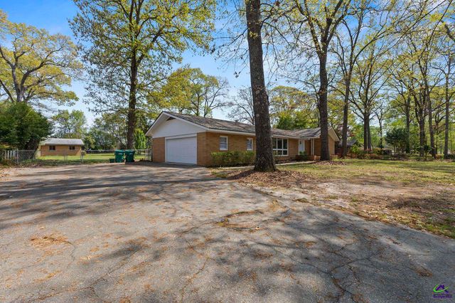 124 Carterwoods Drive, Warner Robins, GA 31088