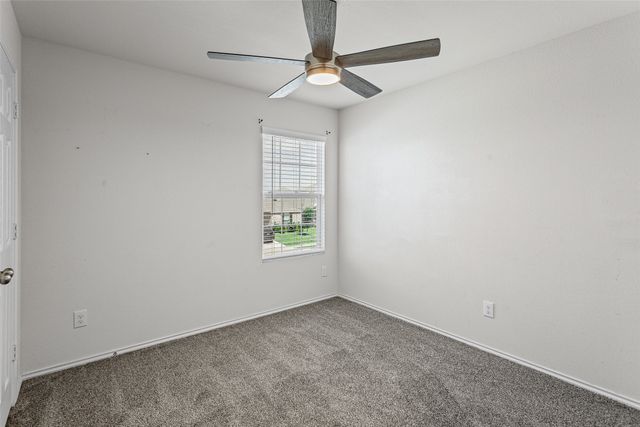 16012 Crews Avenue, Haslet, TX 76052
