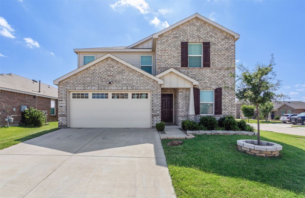 16012 Crews Avenue, Haslet, TX 76052