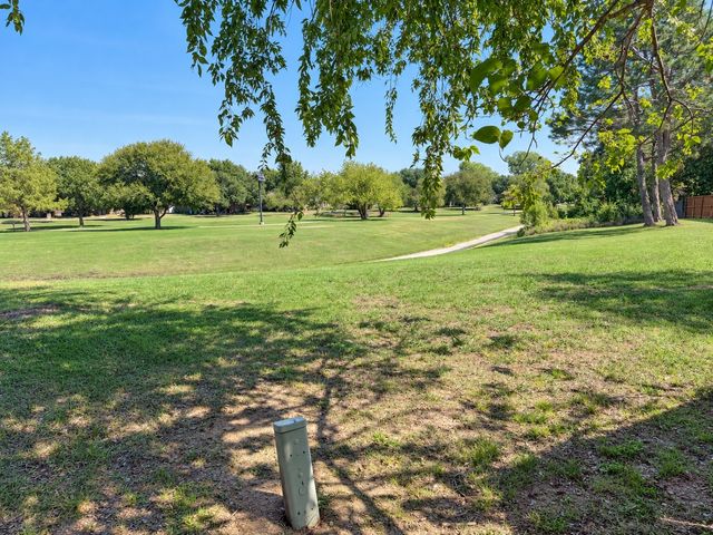 929 Reno Street, Lewisville, TX 75077