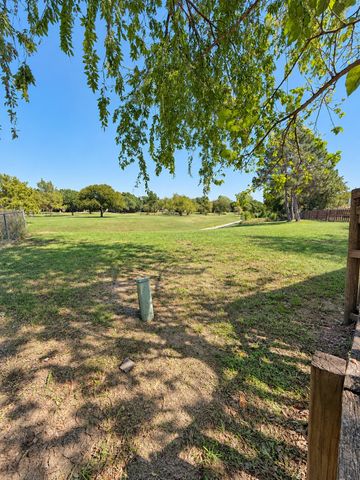 929 Reno Street, Lewisville, TX 75077