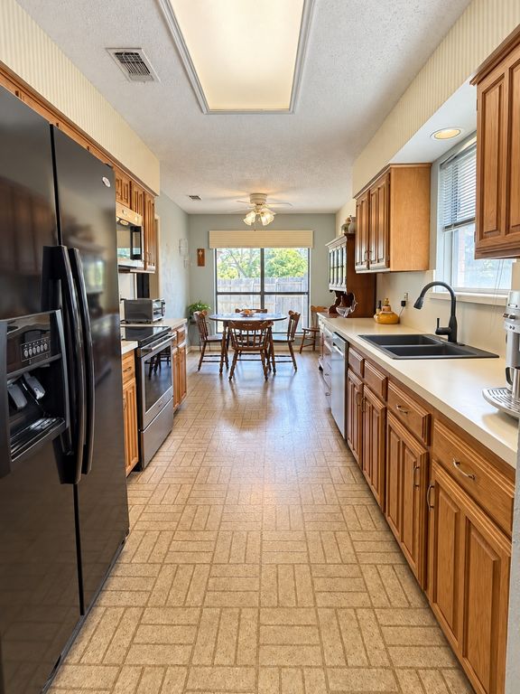 929 Reno Street, Lewisville, TX 75077 — photo 5