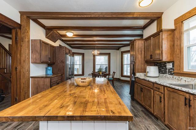 3910 E Bellefontaine Road, Hamilton, IN 46742