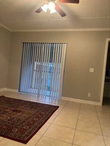 400 Village Green Circle W 202, Palm Springs, FL 33461