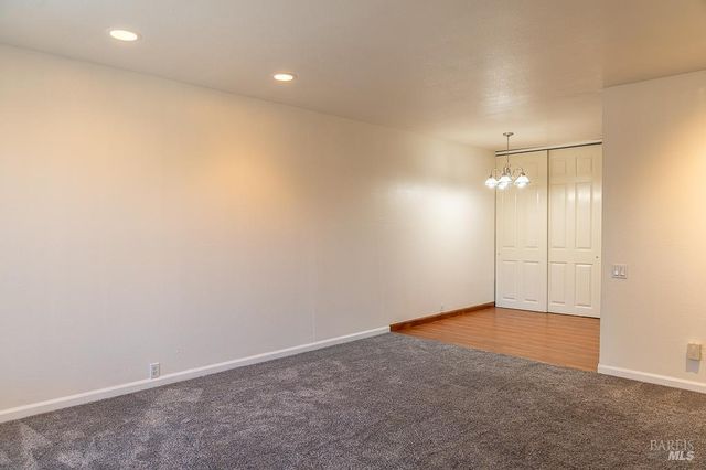 8383 Lasalle Ave, Cotati, CA 94931