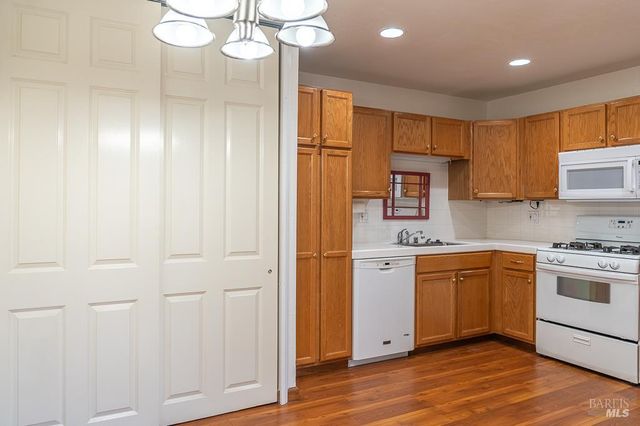 8383 Lasalle Ave, Cotati, CA 94931