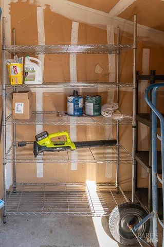 8383 Lasalle Ave, Cotati, CA 94931