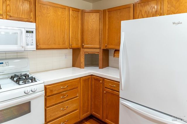 8383 Lasalle Ave, Cotati, CA 94931